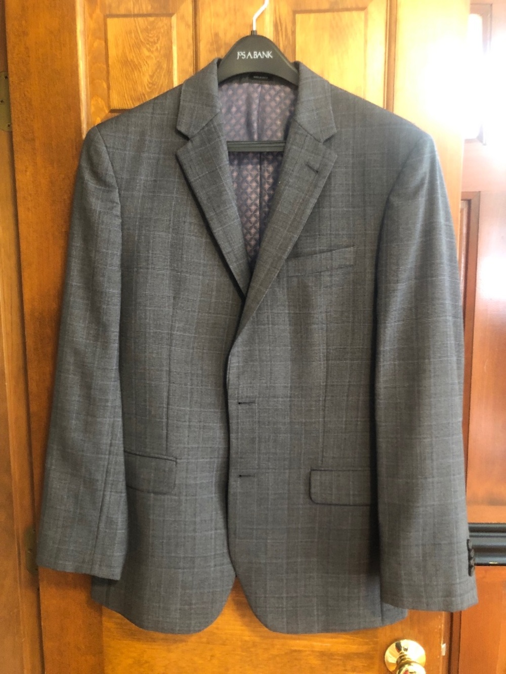 Men’s grey suit full set 100% wool Jos. A. Bank